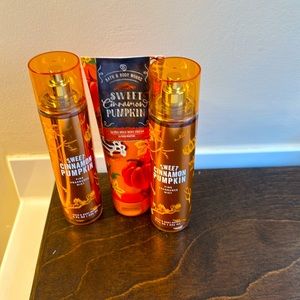 Bath and Body Works- Sweet Cinnamon Pumpkin 🎃